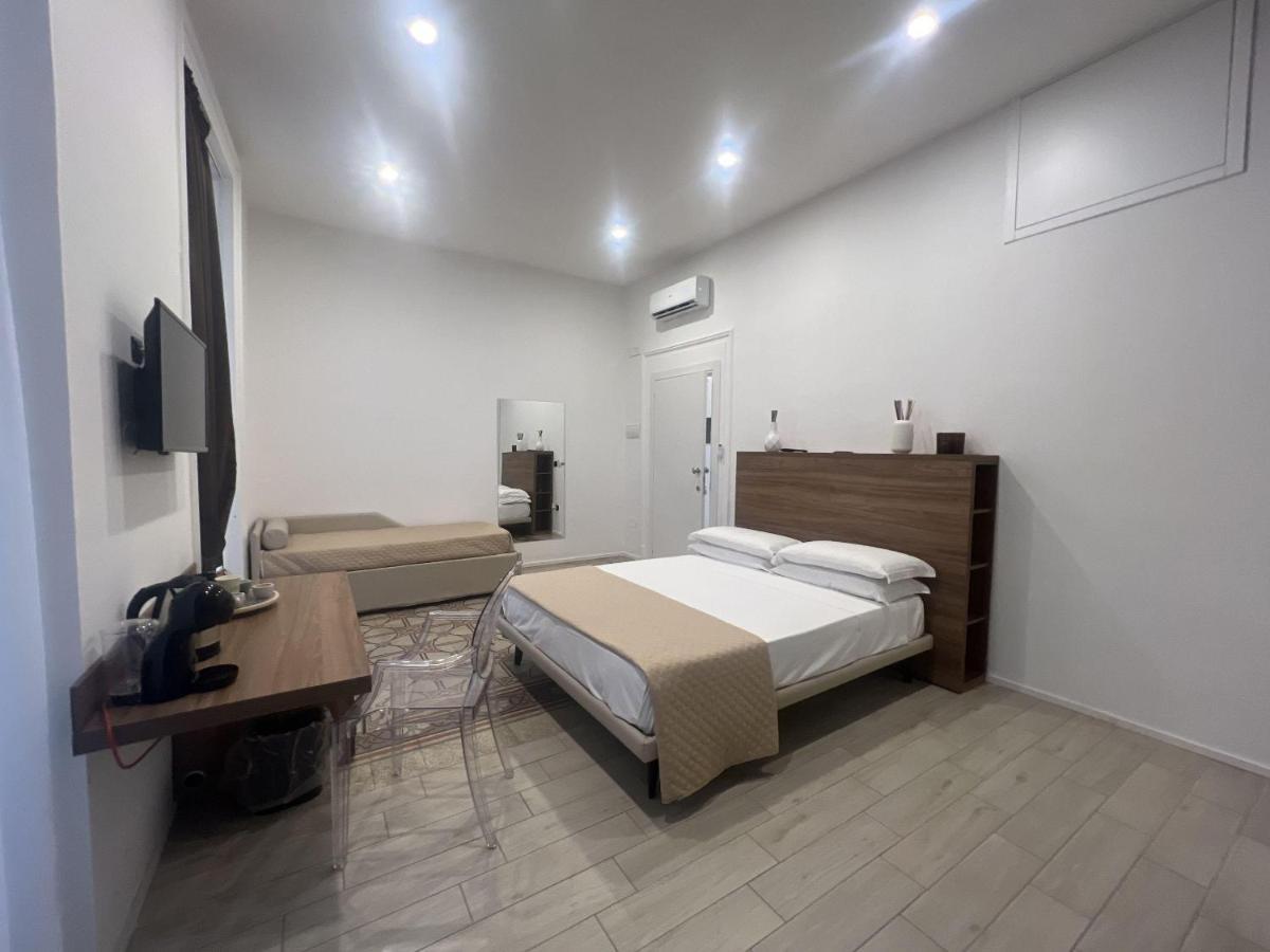 La Piazza Suite Naples Exterior photo